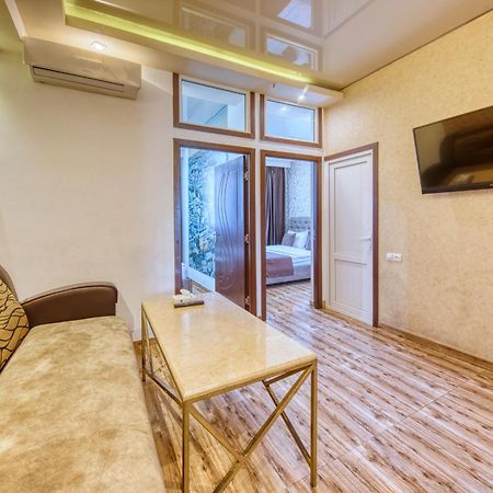 Aleppo Hotel Yerevan Exterior photo