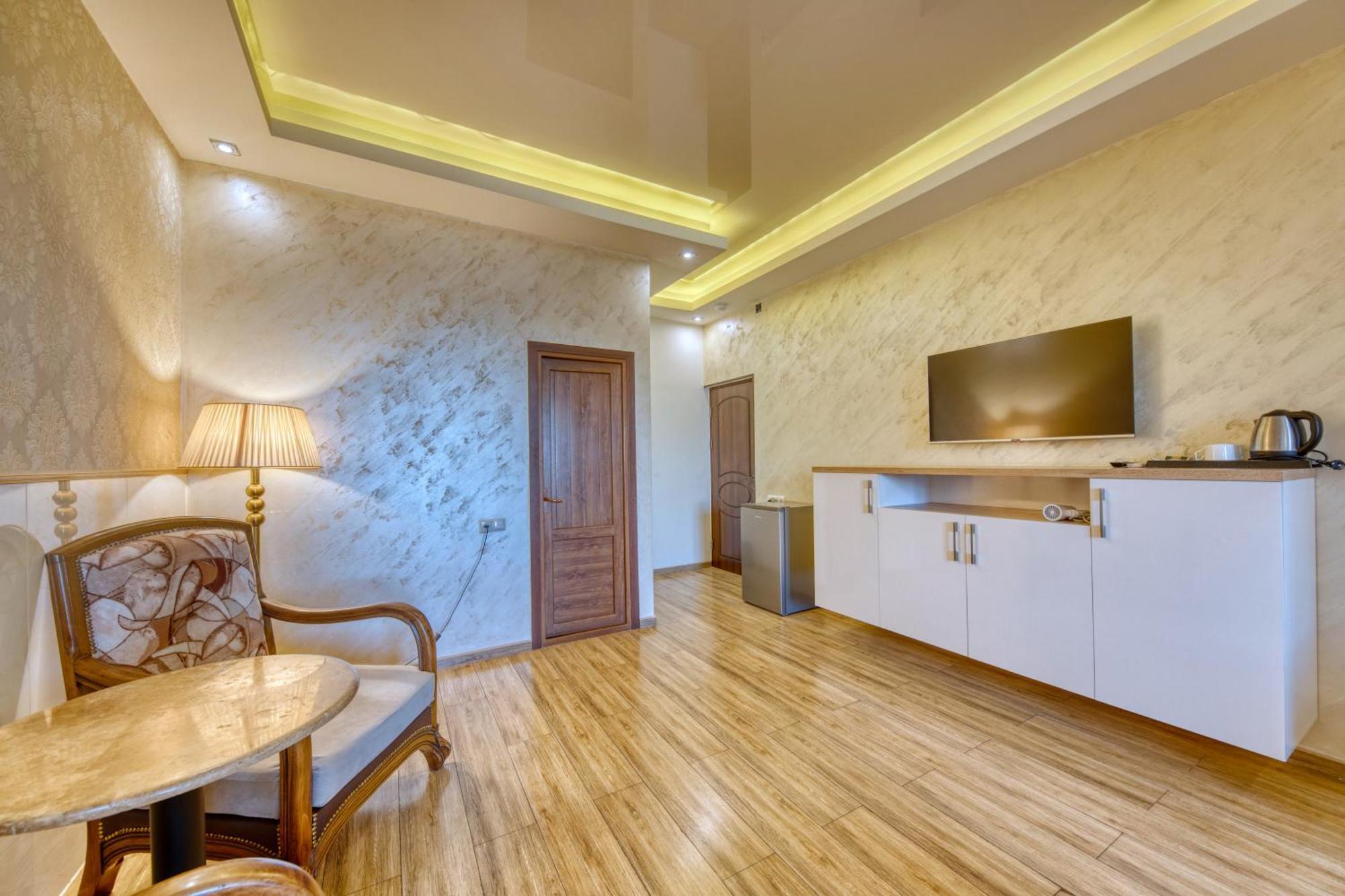 Aleppo Hotel Yerevan Exterior photo